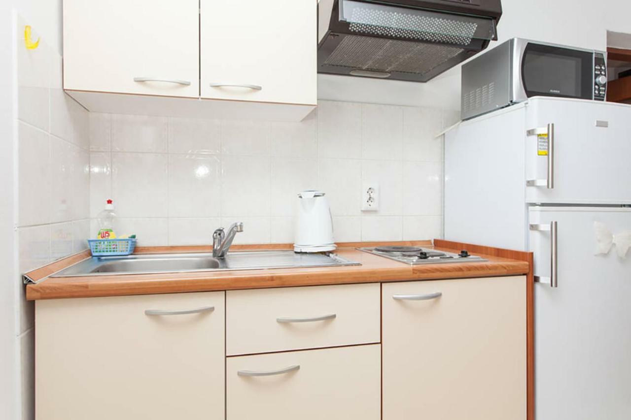 Sunny Apartment Valbandon Fažana Exterior foto